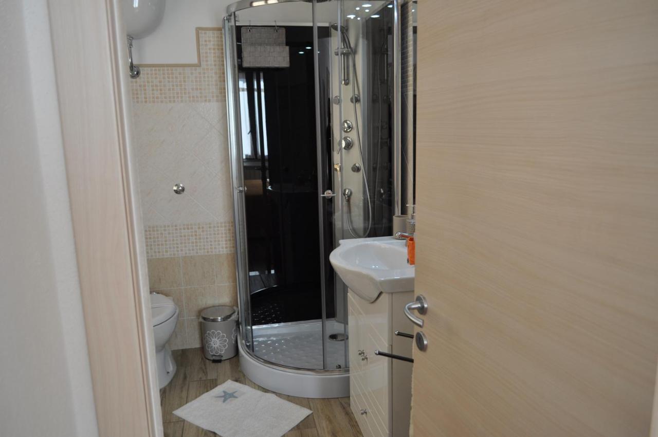 B&B Rosa Dei Venti Санта Тереза Галура Екстериор снимка