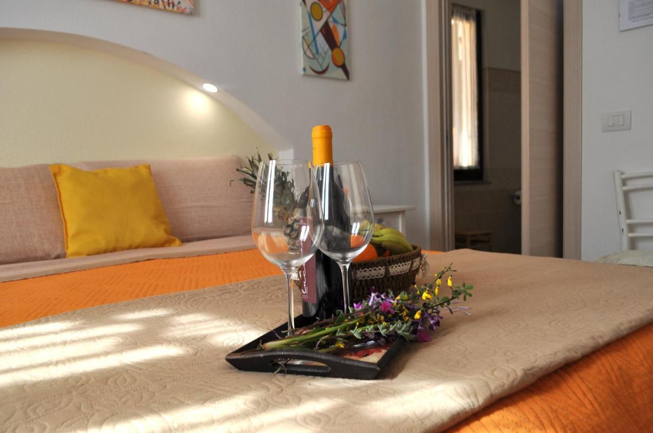 B&B Rosa Dei Venti Санта Тереза Галура Екстериор снимка